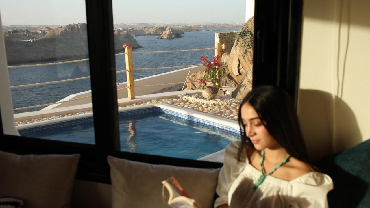 Benben By Dhara Hotels - Adults Only Asuán Exteriér fotografie A woman meditating