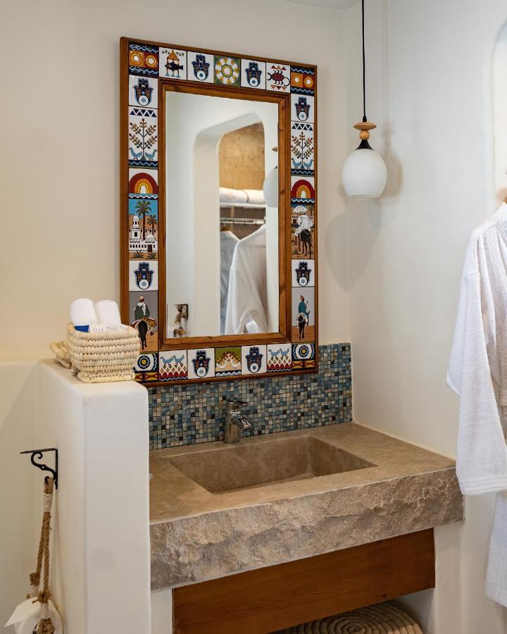 Benben By Dhara Hotels - Adults Only Asuán Exteriér fotografie Bathroom at the Hotel